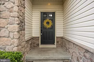 29 Applegate Dr, Florence, NJ 08518 - Photo 3