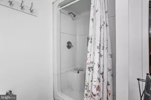 4 Monarch Dr, Burlington, NJ 08016 - Photo 37