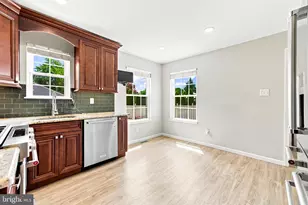 17 Grayson Pl, Burlington, NJ 08016 - Photo 17