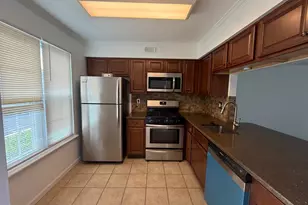 1705 Heatherstone Ct, Mount Laurel, NJ 08054 - Photo 3