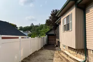 15 E Charles St, Palmyra, NJ 08065 - Photo 5