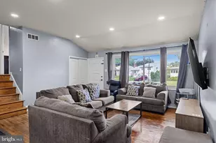 200 Hendrickson, Edgewater Park, NJ 08010 - Photo 5