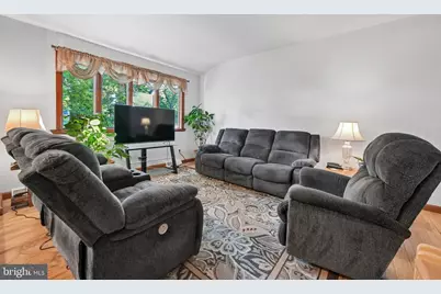 424 California Trail, Browns Mills, NJ 08015 - Photo 3