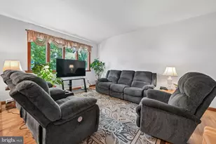 424 California Trail, Browns Mills, NJ 08015 - Photo 3