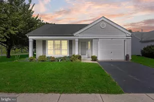 20 Newbury Dr, Southampton, NJ 08088 - Photo 1