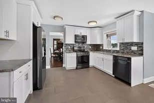 249 Club House Dr, Willingboro, NJ 08046 - Photo 13