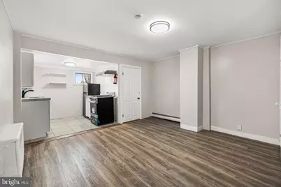 810 W 2nd Street, Florence, NJ 08518 - Photo 9