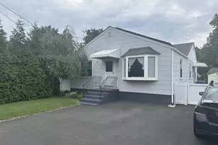 239 Washington St, Fieldsboro, NJ 08505 - Photo 1