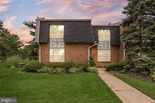 2068 Harbour Dr, Palmyra, NJ 08065 - Photo 1