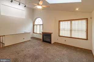 133 Chalkboard Ct, Moorestown, NJ 08057 - Photo 5