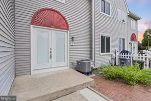 3 Wyndham Pl, Florence, NJ 08518 - Photo 5