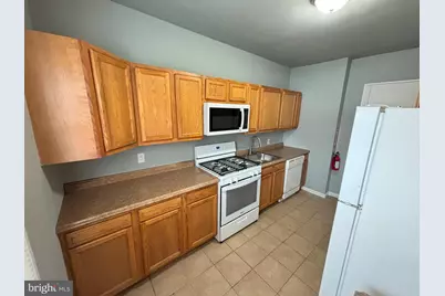 211 Front Street #4, Bordentown, NJ 08505 - Photo 3