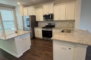 28 Foundry Blvd, Mount Holly, NJ 08060 - Photo 5