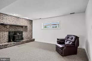 34 W 8th St, Burlington, NJ 08016 - Photo 23