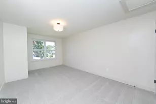 2040 Harbour Dr, Palmyra, NJ 08065 - Photo 17