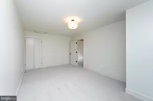 2040 Harbour Dr, Palmyra, NJ 08065 - Photo 19