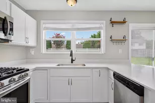 8 Holmes Ln, Marlton, NJ 08053 - Photo 15