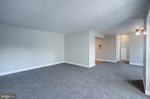 275 Green St, Edgewater Park, NJ 08010 - Photo 5