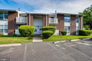 275 Green St, Edgewater Park, NJ 08010 - Photo 1