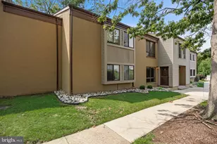 207 Hunter Ct, Marlton, NJ 08053 - Photo 1