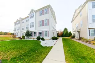 33 Mountie Ln, Chesterfield Township, NJ 08515 - Photo 1