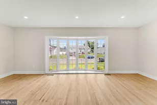 19 Kingsbridge Dr, Burlington, NJ 08016 - Photo 13