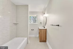 19 Kingsbridge Dr, Burlington, NJ 08016 - Photo 33