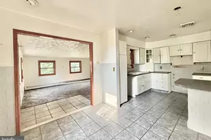 88 Groveville Rd, Trenton, NJ 08620 - Photo 11