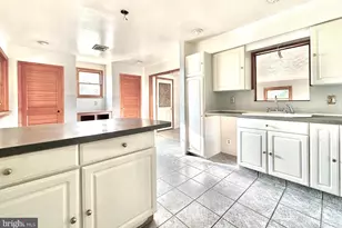 88 Groveville Rd, Trenton, NJ 08620 - Photo 9