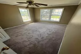 70 Amherst Dr, Burlington, NJ 08016 - Photo 9