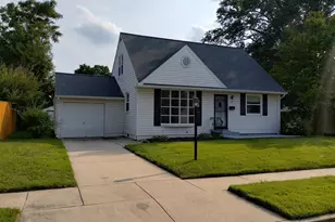42 Farnsworth Ave, Maple Shade, NJ 08052 - Photo 1