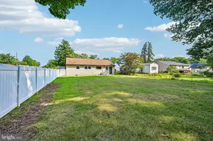 712 E Woodlawn Ave, Maple Shade, NJ 08052 - Photo 13