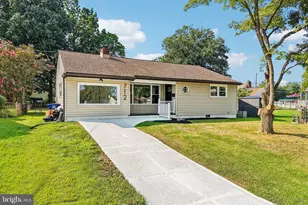 712 E Woodlawn Ave, Maple Shade, NJ 08052 - Photo 1