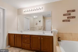46 Creekside Wy, Burlington, NJ 08016 - Photo 19