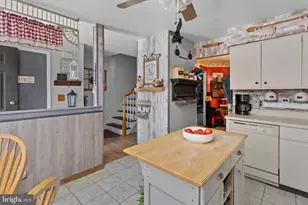 11 Bordenshire Dr, Bordentown, NJ 08505 - Photo 11