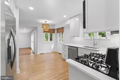 306 Candlewood Lane, Mount Laurel, NJ 08054 - Photo 5