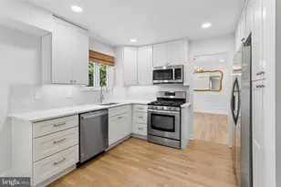 306 Candlewood Ln, Mount Laurel, NJ 08054 - Photo 7