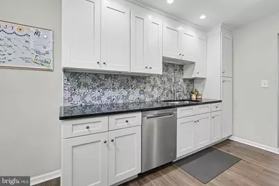 4 Fairfax Court, Bordentown, NJ 08505 - Photo 9