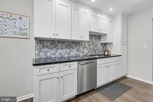 4 Fairfax Ct, Bordentown, NJ 08505 - Photo 9