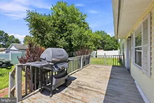 16 Terrell Ln, Willingboro, NJ 08046 - Photo 23