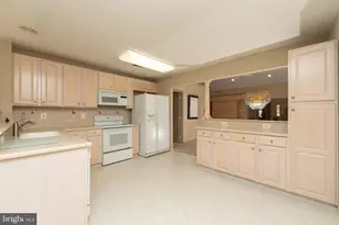 4 Clifford Dr, Mount Laurel, NJ 08054 - Photo 13