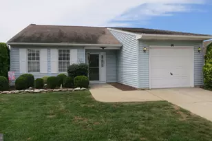 17 Meadowwood Ct, Mansfield Township, NJ 08022 - Photo 1