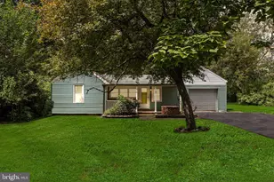 33 Oregon Ave, Mount Laurel, NJ 08054 - Photo 1
