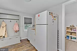 222 Washington St, Fieldsboro, NJ 08505 - Photo 21