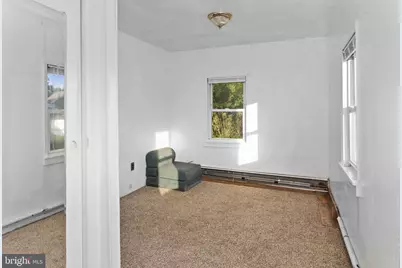 222 Washington Street, Fieldsboro, NJ 08505 - Photo 45