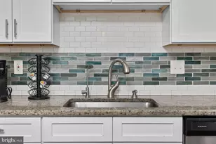 222 Washington St, Fieldsboro, NJ 08505 - Photo 19