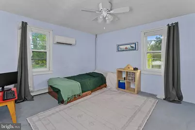 222 Washington Street, Fieldsboro, NJ 08505 - Photo 29