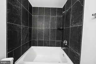 205 Chaucer Ct, Mount Laurel, NJ 08054 - Photo 15