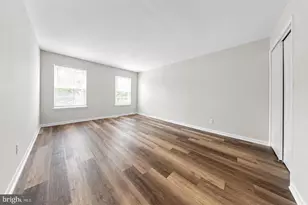 205 Chaucer Ct, Mount Laurel, NJ 08054 - Photo 11