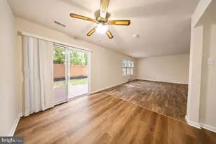 205 Chaucer Ct, Mount Laurel, NJ 08054 - Photo 3